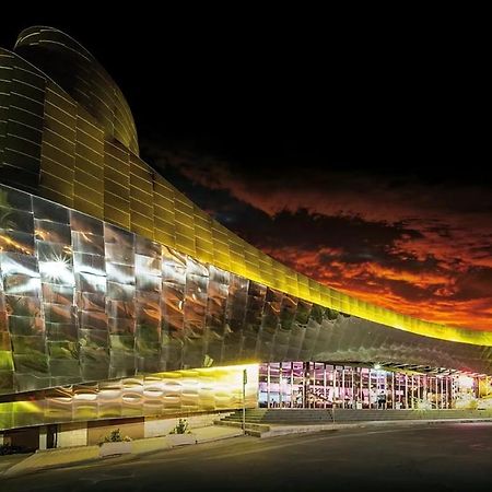 Cometa Center Бенидорм Екстериор снимка